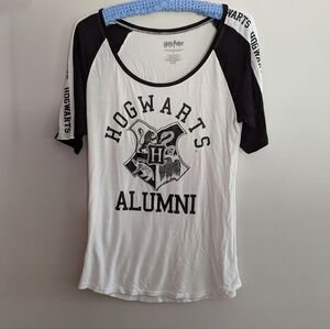 Harry Potter Hogwarts Alumni Raglan T-Shirt Large
